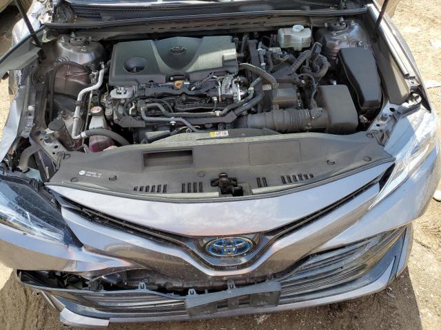 4T1C31AKXLU519379 - 2020 TOYOTA CAMRY LE GRAY photo 11