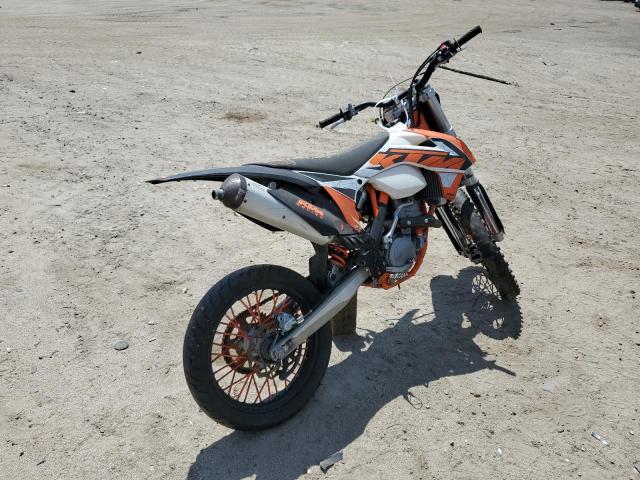 VBKEXK400GM266322 - 2016 KTM 350 XC-FW TWO TONE photo 4