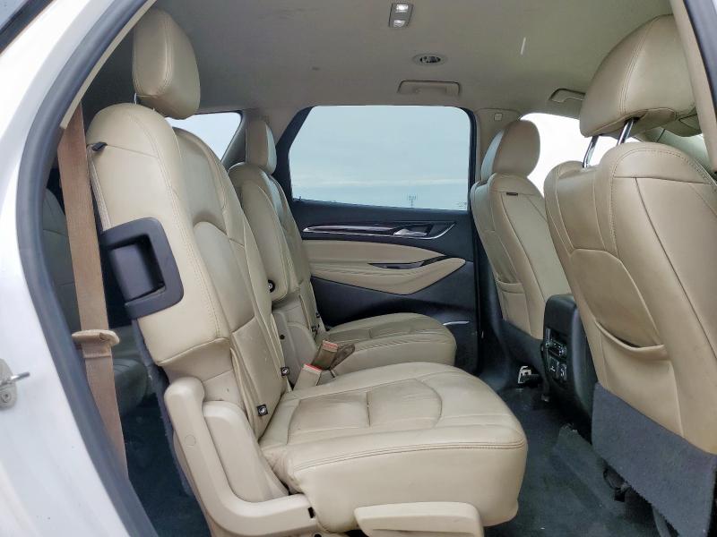 5GAERBKW8JJ280546 - 2018 BUICK ENCLAVE ESSENCE Weiß Foto 11