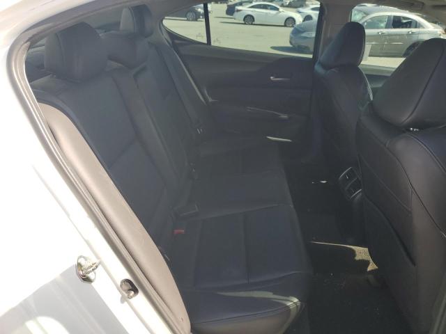 19UUB1F51GA011342 - 2016 ACURA TLX TECH WHITE photo 10
