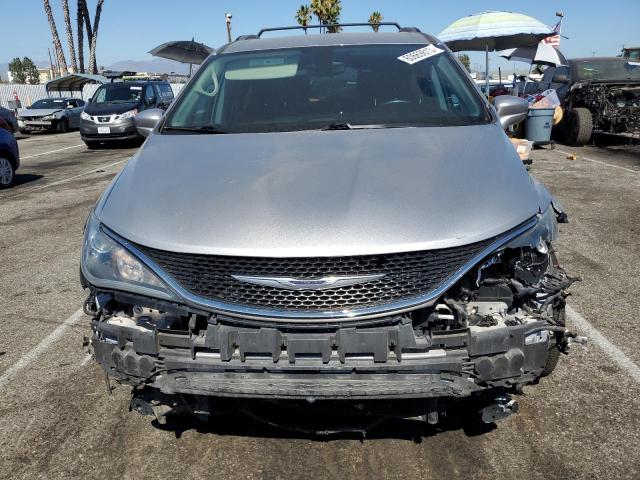 2C4RC1BG3HR747270 - 2017 CHRYSLER PACIFICA TOURING L SILVER photo 5