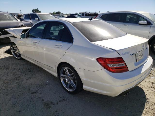 WDDGF4HB7DA781423 - 2013 MERCEDES-BENZ C 250 WHITE photo 2