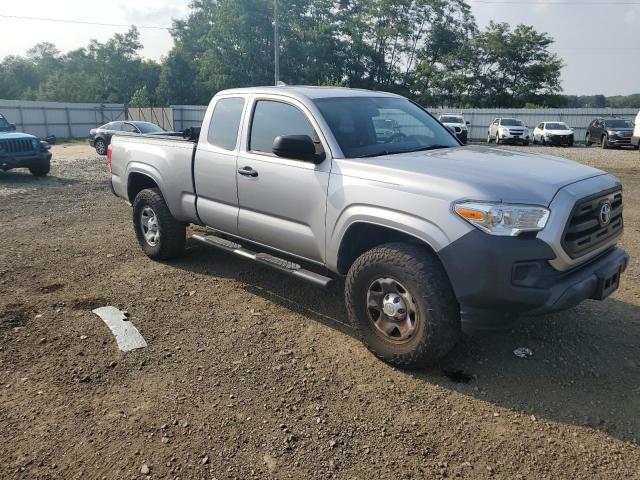5TFRX5GN1HX098346 - 2017 TOYOTA TACOMA ACCESS CAB ვერცხლისფერი ფოტო 4