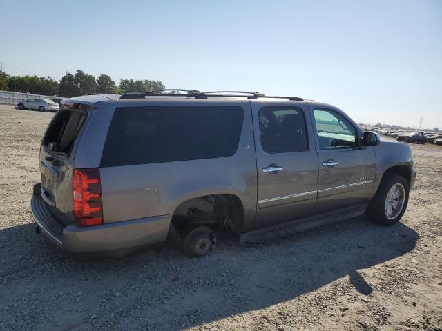 1GNSCKE04DR200005 - 2013 CHEVROLET SUBURBAN C1500 LTZ GRAY photo 3