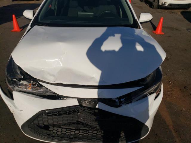 5YFEPMAE9NP370265 - 2022 TOYOTA COROLLA LE 白色 照片 11