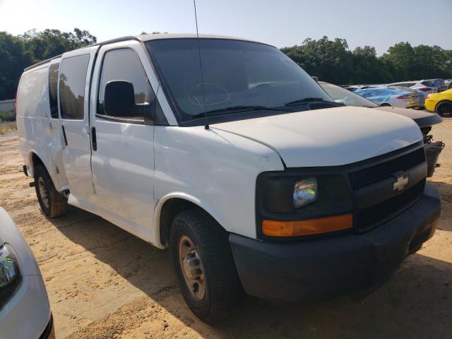 1GCWGFBA7E1160604 - 2014 CHEVROLET EXPRESS G2 WHITE photo 4