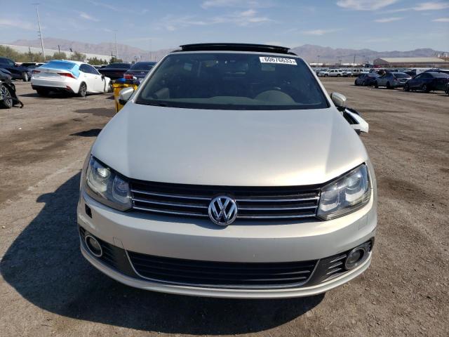 WVWFW7AH1CV022277 - 2012 VOLKSWAGEN EOS LUX 银色 照片 5