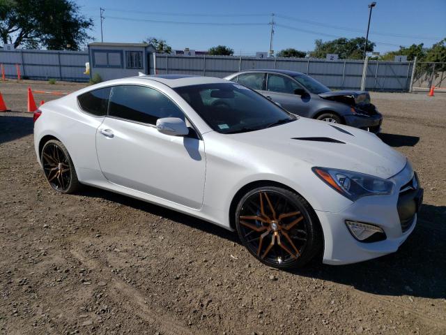 KMHHU6KJ9DU109213 - 2013 HYUNDAI GENESIS CO 3.8L WHITE photo 4