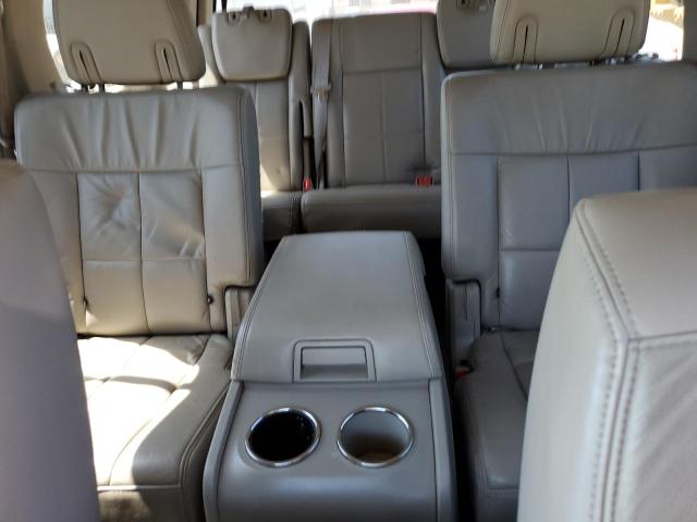 5LMFU275X7LJ07618 - 2007 LINCOLN NAVIGATOR შავი ფოტო 10