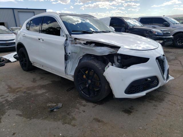 ZASFAKBN4J7B85665 - 2018 ALFA ROMEO STELVIO TI WHITE photo 4