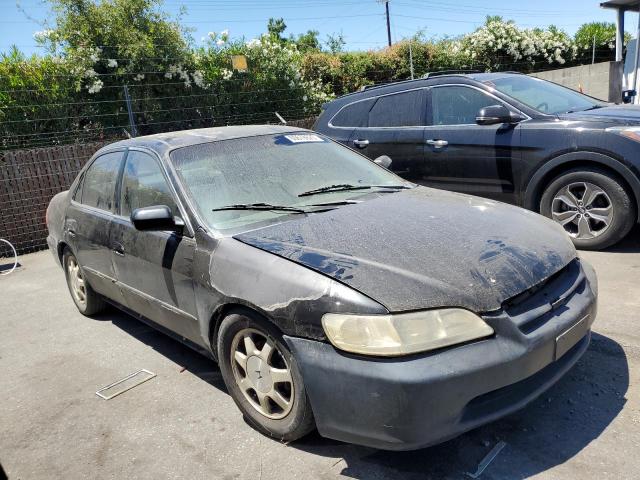 1HGCG5647WA246628 - 1998 HONDA ACCORD LX BLACK photo 4