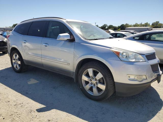 1GNER33D99S127074 - 2009 CHEVROLET TRAVERSE LTZ SILVER photo 4