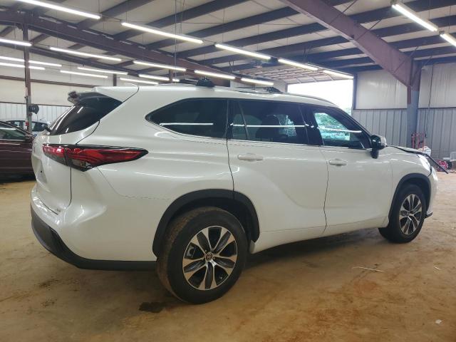5TDGZRAH5NS123827 - 2022 TOYOTA HIGHLANDER XLE 白色 照片 3