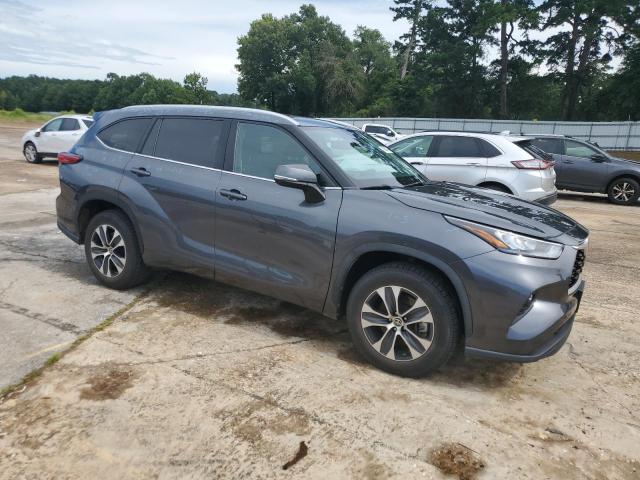5TDGZRAH4LS017043 - 2020 TOYOTA HIGHLANDER XLE CHARCOAL photo 4