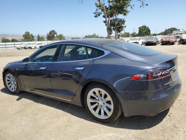 5YJSA1E24GF139453 - 2016 TESLA MODEL S 灰色 照片 2