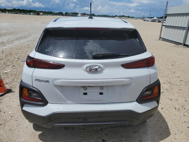 KM8K12AA7JU121042 - 2018 HYUNDAI KONA SE WHITE photo 6