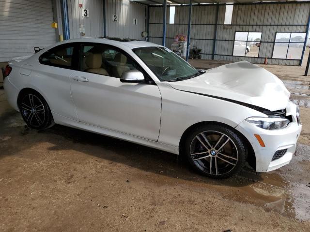 WBA2J7C56JVD60576 - 2018 BMW M240XI WHITE photo 4