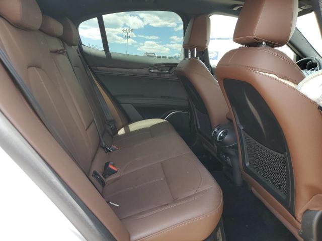 ZASPAKBN5N7D33316 - 2022 ALFA ROMEO STELVIO TI WHITE photo 10