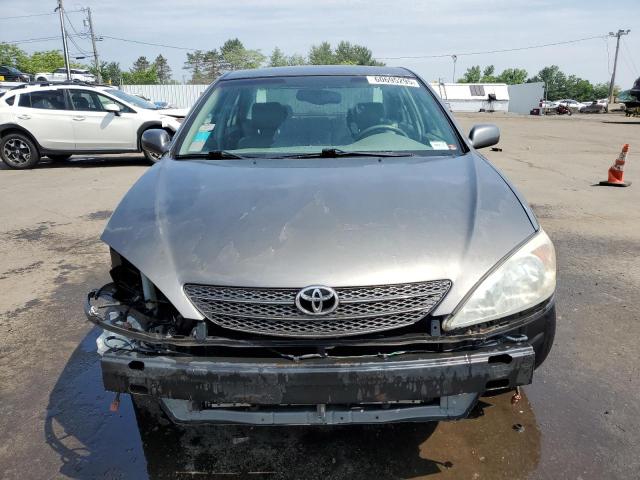 4T1BF30K92U535040 - 2002 TOYOTA CAMRY LE GRAY photo 5
