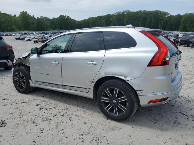 YV440MRR7H2122474 - 2017 VOLVO XC60 T5 DYNAMIC 银色 照片 2