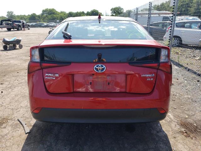 JTDL9RFU8L3021957 - 2020 TOYOTA PRIUS LE RED photo 6