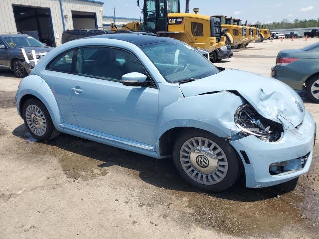 3VWJ17AT2FM603523 - 2015 VOLKSWAGEN BEETLE 1.8T BLUE photo 4