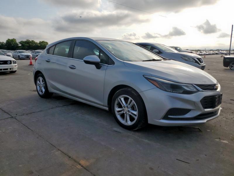 3G1BE6SM5HS589623 - 2017 CHEVROLET CRUZE LT SILVE photo 4