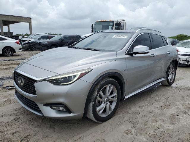 SJKCH5CP0HA017055 - 2017 INFINITI QX30 BASE رمادي صورة 1