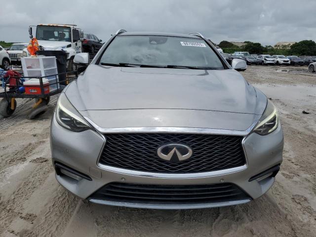 SJKCH5CP0HA017055 - 2017 INFINITI QX30 BASE رمادي صورة 5