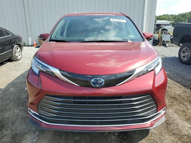 5TDZRKEC6MS037469 - 2021 TOYOTA SIENNA LIMITED RED photo 5