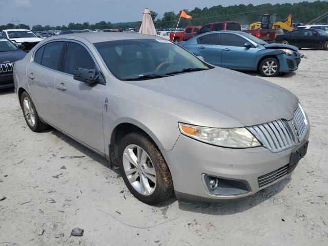 1LNHM93R99G613756 - 2009 LINCOLN MKS CREAM photo 4