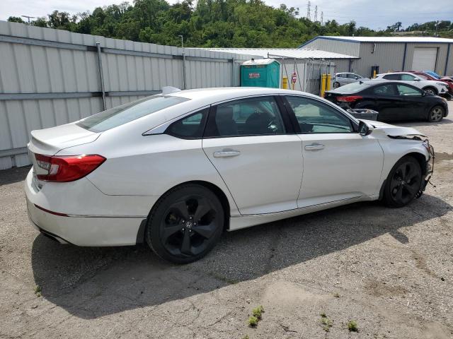 1HGCV2F93LA011039 - 2020 HONDA ACCORD TOURING WHITE photo 3