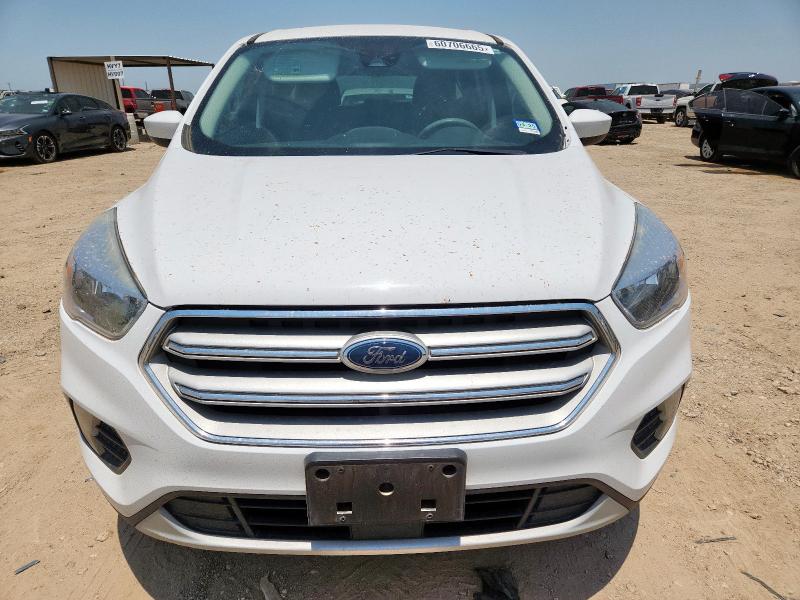 1FMCU0GD3JUC50428 - 2018 FORD ESCAPE SE 白色 照片 5