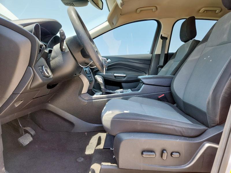 1FMCU0GD3JUC50428 - 2018 FORD ESCAPE SE 白色 照片 7