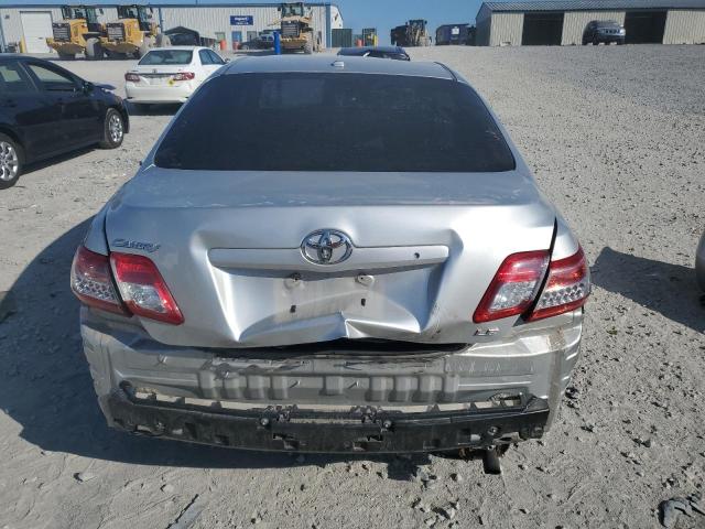 4T1BF3EKXAU531926 - 2010 TOYOTA CAMRY BASE SILVER photo 6