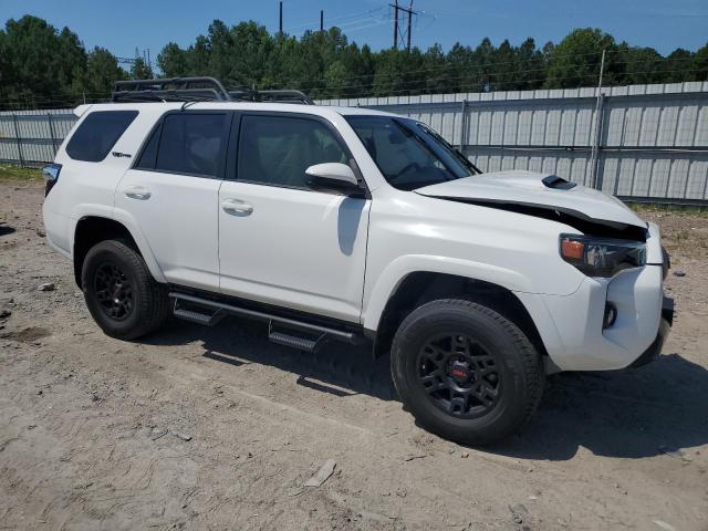 JTEBU5JR2L5739283 - 2020 TOYOTA 4RUNNER SR5/SR5 PREMIUM WHITE photo 4