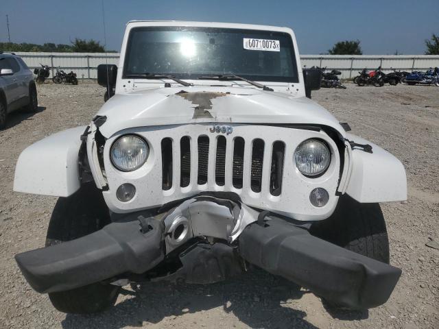 1C4AJWBG8EL125557 - 2014 JEEP WRANGLER SAHARA WHITE photo 5