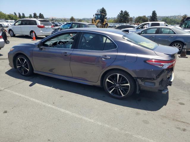 4T1B61HK4KU765982 - 2019 TOYOTA CAMRY XSE Graphite photo 2