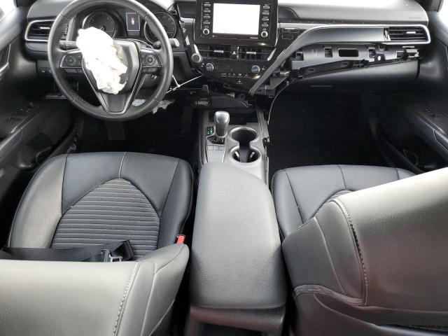 4T1G11AK3PU795335 - 2023 TOYOTA CAMRY SE NIGHT SHADE SILVER photo 8