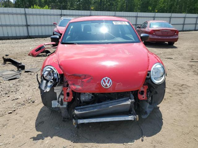 3VWF17AT7EM634755 - 2014 VOLKSWAGEN BEETLE RED photo 5