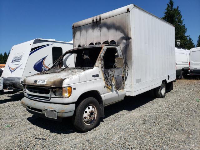 1FDWE35L82HA34607 - 2002 FORD ECONOLINE E350 SUPER DUTY CUTAWAY VAN WHITE photo 1