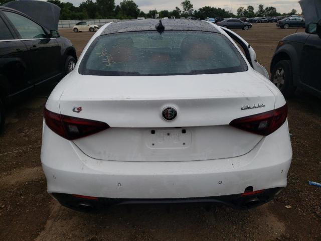 ZARFAEDN1H7537124 - 2017 ALFA ROMEO GIULIA Q4 白色 照片 6