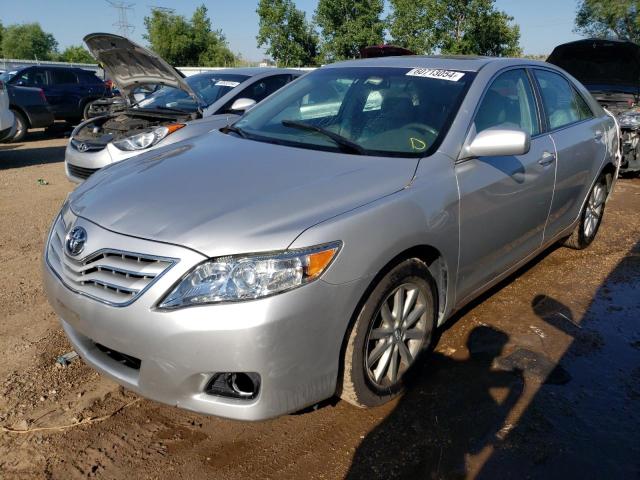 4T1BK3EK0BU613015 - 2011 TOYOTA CAMRY SE SILVER photo 1