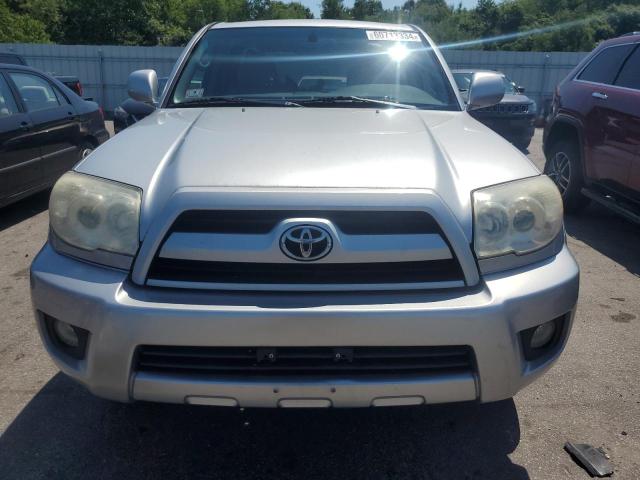 JTEBU17R380132068 - 2008 TOYOTA 4RUNNER LIMITED SILVER photo 5