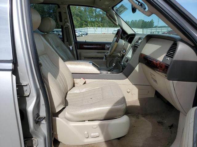 5LMFU27R24LJ08602 - 2004 LINCOLN NAVIGATOR 米色 照片 5