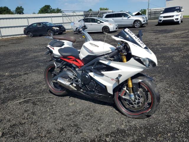 SMTA02YK2GJ719858 - 2016 TRIUMPH MOTORCYCLE DAYTONA 67 ABS WHITE photo 1