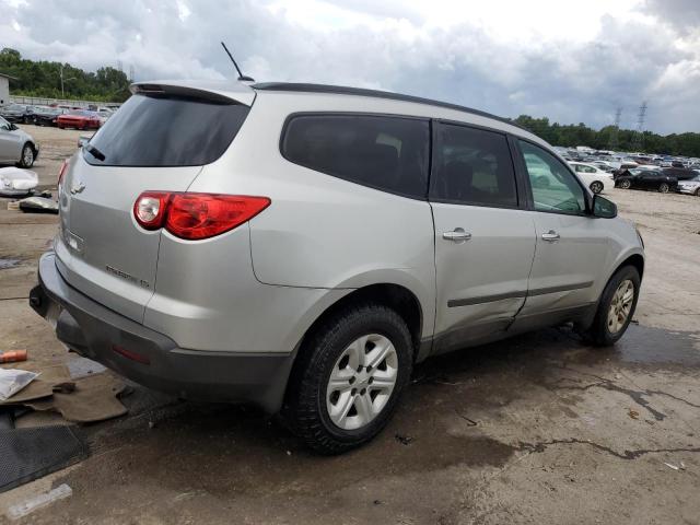 1GNKVEED2BJ228413 - 2011 CHEVROLET TRAVERSE LS SILVER photo 3