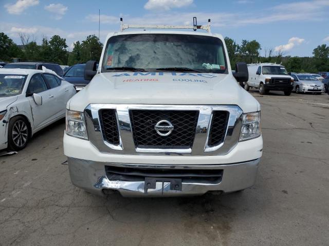 1N6BF0KM7DN104918 - 2013 NISSAN NV 1500 WHITE photo 5