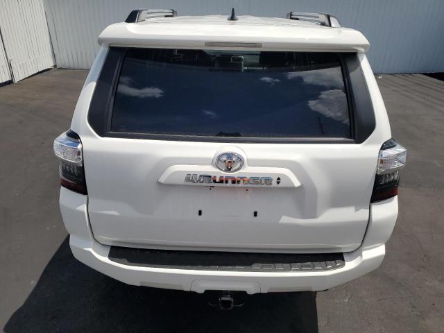 JTEMU5JR8N6032274 - 2022 TOYOTA 4RUNNER SR5/SR5 PREMIUM 白色 照片 6