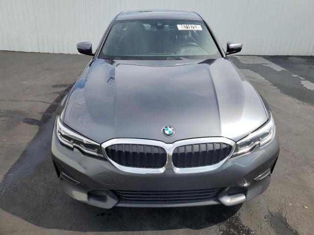 3MW5R1J0XN8C22443 - 2022 BMW 330I GRAY photo 5